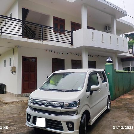 Villa Tanzanite Hikkaduwa Luaran gambar