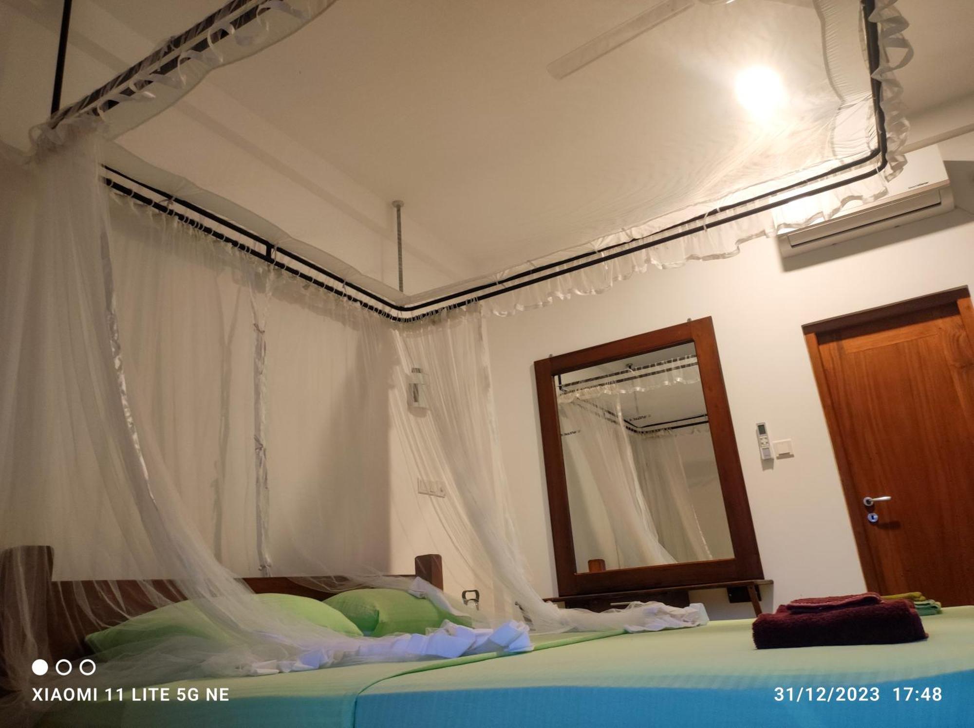 Villa Tanzanite Hikkaduwa Luaran gambar