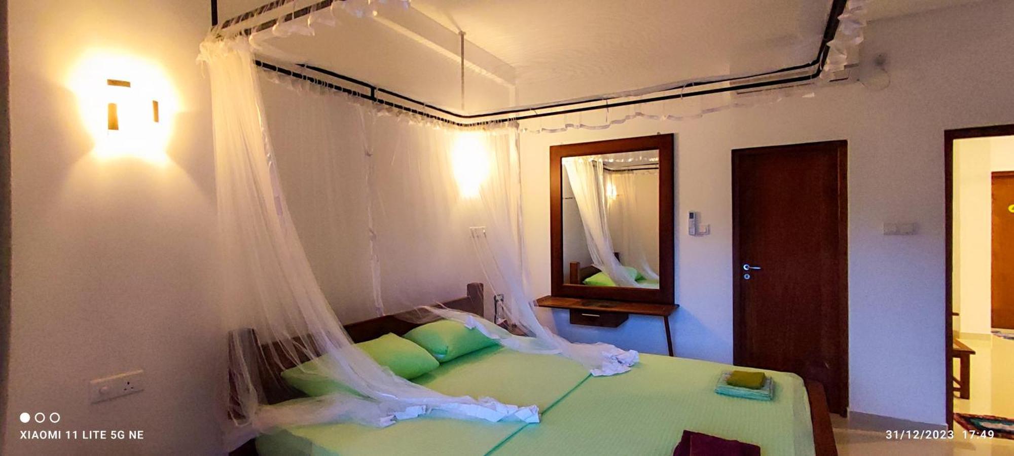 Villa Tanzanite Hikkaduwa Luaran gambar