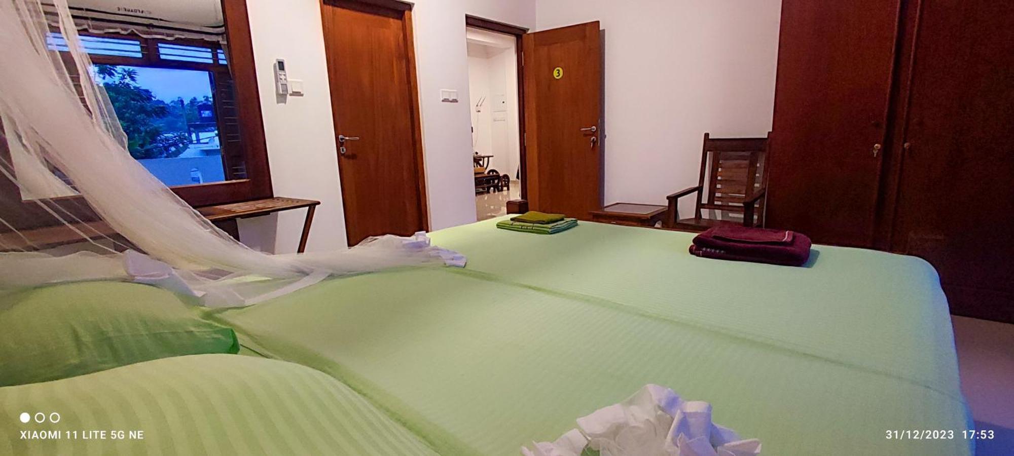 Villa Tanzanite Hikkaduwa Luaran gambar