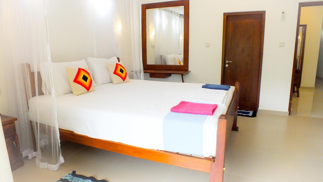 Villa Tanzanite Hikkaduwa Luaran gambar