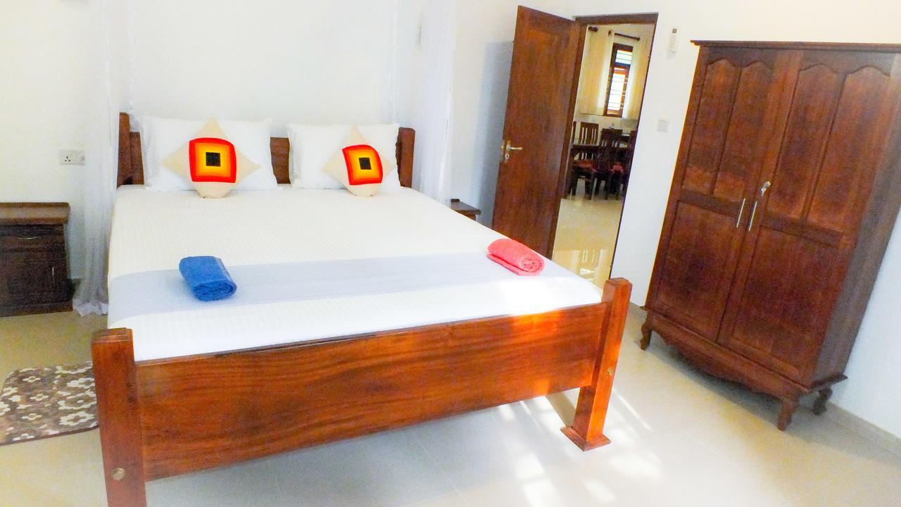 Villa Tanzanite Hikkaduwa Luaran gambar